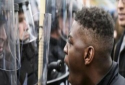 طلب داخلية الانقلاب للشرطة الأمريكية بالرفق مع المتظاهرين يثير سخرية النشطاء