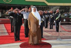 ديفيد هيرست: الملك سلمان سيلغي وزارة الحرس الوطني قريبا والسيسى يخسر حلفائه