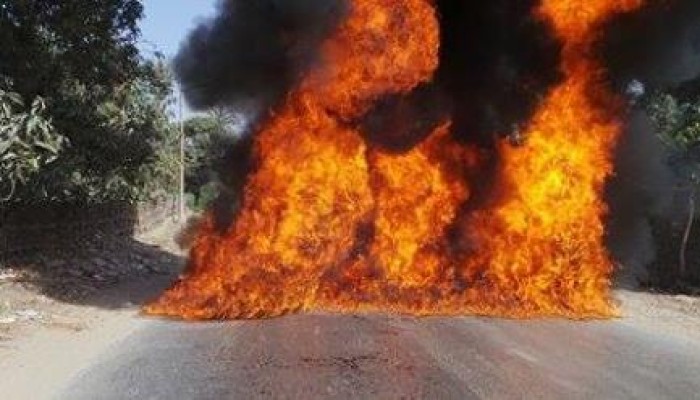 الفيوم تستيقظ على قطع 20 طريق بالمحافظة احتجاجا على القمع الامني وتردي مستوى المعيشة