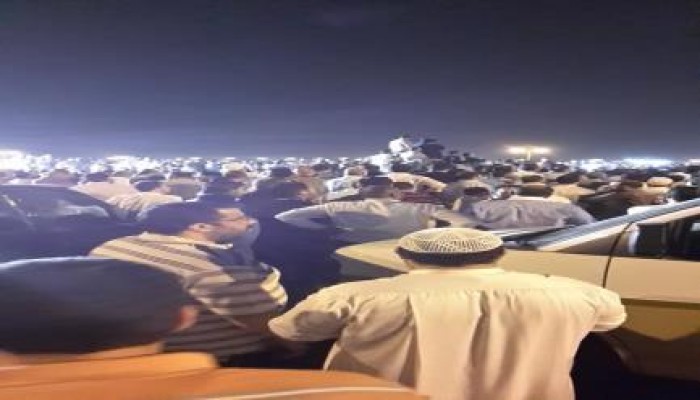 حشود مهيبة لم تعتد عليها قطر في جنازة العميد طارق الجوهري (صور)