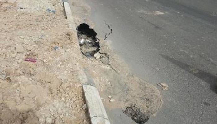 هبوط أرضي كبير بشارع عبد السلام عارف بالمنصورة