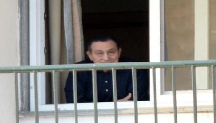 مستشار المخلوع مبارك: أسرته استعدت لوفاته وتنصيب جمال منذ 2005