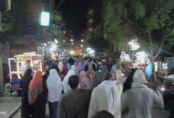 بنى سويف: مسيرة ليلية بمدينة ناصر تهتف بالقصاص لدماء الشهداء