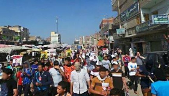 مسيرة حاشدة لثوار حوش عيسي في بداية فعاليات أسبوع "الثورة أقوي"