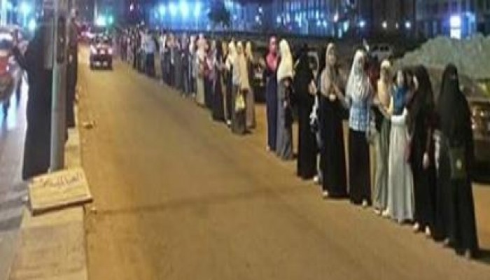 فاعلتين ليليتن لثوار أكتوبر ضد العسكر