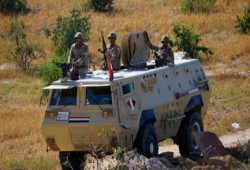 الانقلاب يواصل ضرب سيناء .. اعتقال 20 و استمرار القصف على المنازل