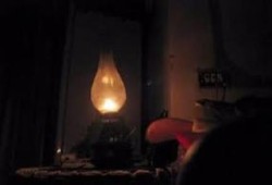 تفاقم أزمة انقطاع الكهرباء بسوهاج.. والأهالى: مش قادرين نستحمل