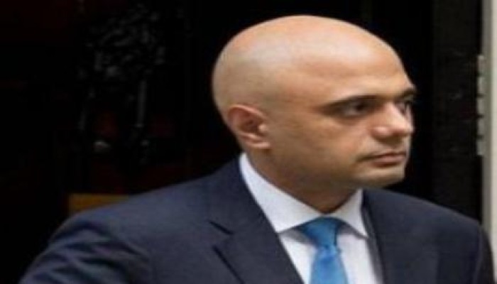 تعيين ابن سائق حافلة مسلم وزيراً في حكومة كاميرون