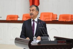 تركيا تحقق مع 1000 شخص "بالتنظيم الموازي" بدعوى التغلغل بالجيش التركي
