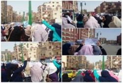 مسيرة بالشماريخ لطالبات ضد الانقلاب بأسيوط
