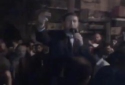 "عرابي": الشهيد فريد إسماعيل يخطب من فوق أول منصة بالتحرير أثناء ثورة 25 يناير (فيديو)