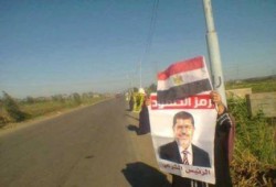 بالصور.. سلسلة بشرية لثوار أم الرضا بدمياط للتنديد بأحكام القضاء الجائرة