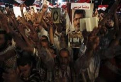 "لوموند": السيسي أكثر قمعا للإخوان من عبد الناصر.. لكن حملته مصيرها الفشل مثل سابقيه