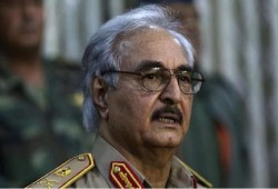 مصادر طبية: قتلى وجرحى بالعشرات في قوات حفتر ببنغازي