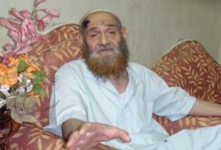 نقل نبيل المغربي أقدم سجين سياسي إلي مستشفي المنيل لإصابته بالسرطان داخل المعتقل