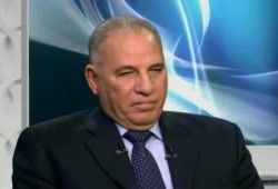 "الأهرام" الرسمية تجدد اتهامها لـلزند بإهدار المال العام