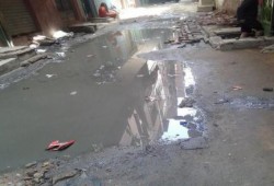 القليوبية: مياه الصرف تغرق شوارع الخصوص والأهالي: "ارحمونا احنا بنتعذب"
