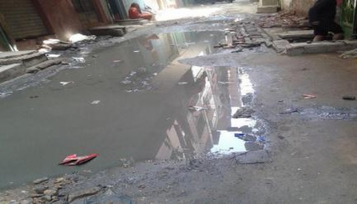 القليوبية: مياه الصرف تغرق شوارع الخصوص والأهالي: "ارحمونا احنا بنتعذب"