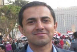 أستاذ بهندسة عين شمس يتوجه للنيابة بأوراق الإمتحان لاثبات حضور الشهيد  ‏اسلام  صلاح