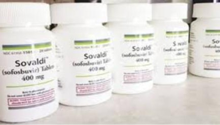 بعد "الكفتة" و"سوفالدي".. صحة الانقلاب تتعاقد على "هارفوني" 3 عبوات بـ1000 دولار