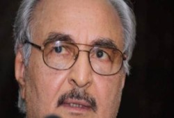 على غرار انقلاب "السيسي": أمريكا تستعد لتنصيب "حفتر" رئيسا على ليبيا بالقوة