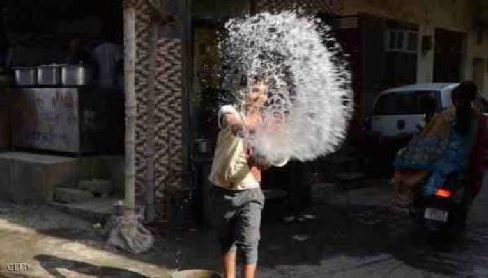 صحفي أمريكي ساخرًا: حتى الطقس الحار في مصر بات مؤامرة أجنبية