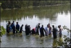 مصرع 13 بينهم 10 مجندين بعد سقوط سيارة شرطة فى ترعة الإبراهيمية ببنى سويف