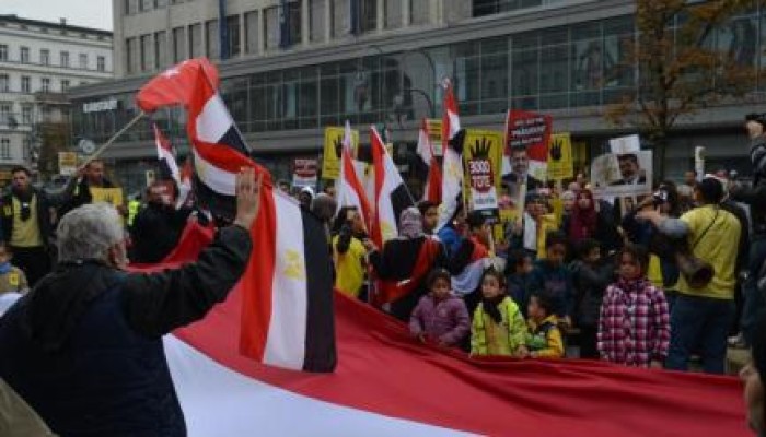 23 منظمة ألمانية تعلن تظاهرها رفضا لزيارة السيسي