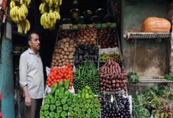 أسعار المواد الغذائية .. ارتفاع "اللحوم والدواجن" و" الخضار والفاكهة" بالأسواق المصرية
