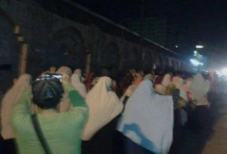 البحيرة: "ثوار كفر الدوار" ينتفضون بمسيرة ليلية حاشدة تطالب بالقصاص للشهداء