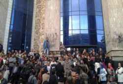 "الدفاع عن الصحفيين" تطالب بالافراج عن المعتقلين وتندد بموقف النقابة السلبى