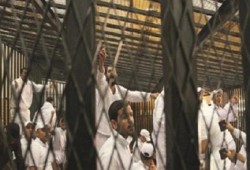 نيابة الانقلاب توجه تهم حرق وإتلاف قسم شرطة التبين لمريض "شلل أطفال"