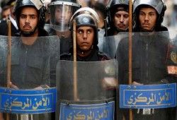 إضراب عن الطعام وهتافات ضد النظام في معسكر الأمن ببنها