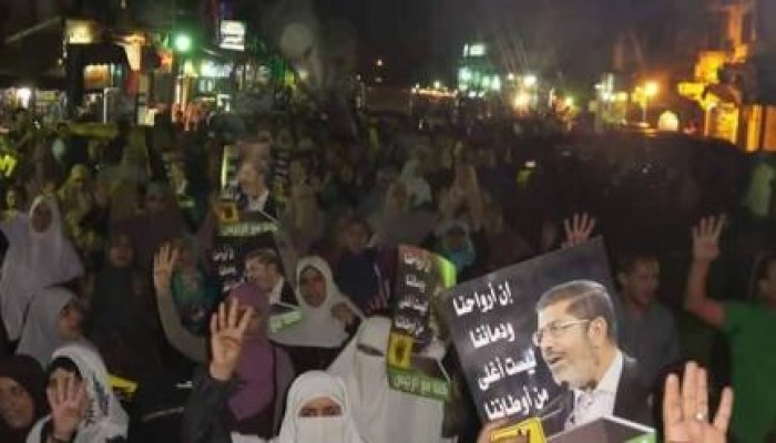 ثوار الإسكندرية يختتمون أسبوع "الثورة تطارد الإنقلاب"