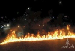 ثوار غاضبون يقطعون الطرق بمدينة نصر اعتراضا على أحكام الإعدام الجائرة