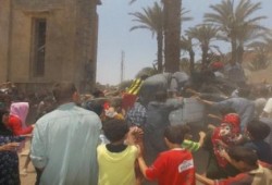 اشتباكات بين فقراء بني سويف أثناء توزيع أوقاف الانقلاب كراتين "رمضان"