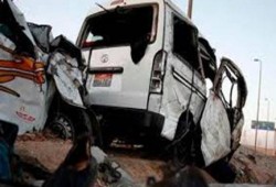 نحس الانقلاب .. مصرع 4 وإصابة 7 آخرين في حادث تصادم على طريق الصالحية
