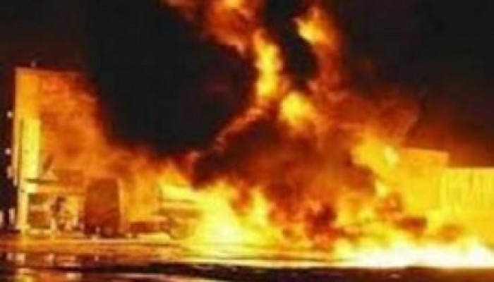 نحس الانقلاب: حريق هائل بمصنع أولاد رجب للأخشاب في دمياط