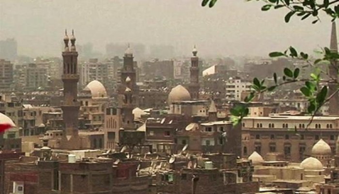 "بيوت الله" تحت قبضة الأمن في رمضان