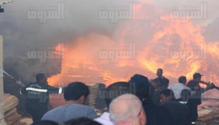 نحس الانقلاب .. بالصور.. عشرات المصابين في حريق التهم 3 مصانع بدمياط الجديدة