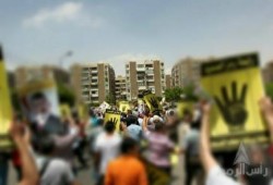 ثوار مدينة نصر رغم شدة الحرارة في فعاليتين بالقرب من مطار القاهرة الدولي