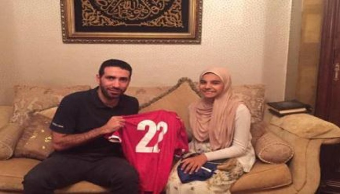 عبر حسابه بفيسبوك :  أبو تريكة ينظم مسابقة في حفظ القرآن