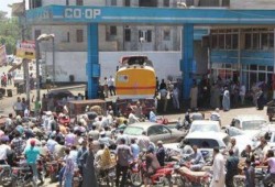 حكومة الانقلاب تقلّص دعم الوقود بنسبة 40%