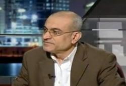 ياسر الزعاترة: اعتقال "أحمد منصور" عار لا تقترفه دولة بائسة