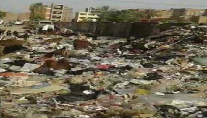 فى عهد العسكر: القمامة تحاصر مركز شباب إسكو في شبرا الخيمة