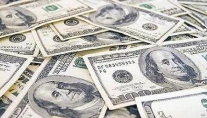 سعر الدولار في السوق الرسمى و السوداء في خامس أيام رمضان