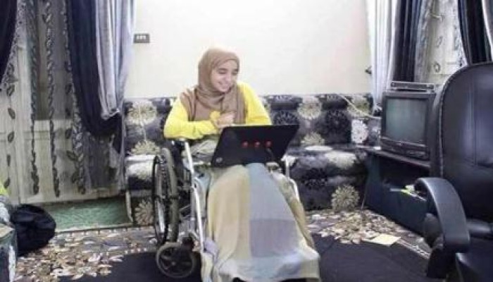 عائلة إسراء الطويل تخشى شللها مرة أخرى في سجون الانقلاب العسكري