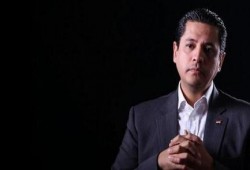 عبدالرحمن يوسف يعلن مشاركته في مليونية مقاطعة شركات الاتصالات