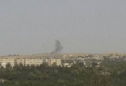 تصاعد أدخنة خلف منطقة العبور شرق ‏العريش بعد ثلاثة تفجيرات يعقبها إطلاق نار