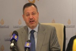 تعليق "أحمد منصور" على مقتل النائب العام: الظلم ظلمات أيها الظالمون